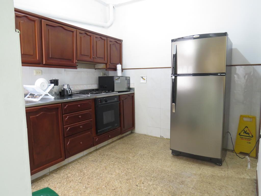 Hostal Casa Prado Μεντεγίν Εξωτερικό φωτογραφία