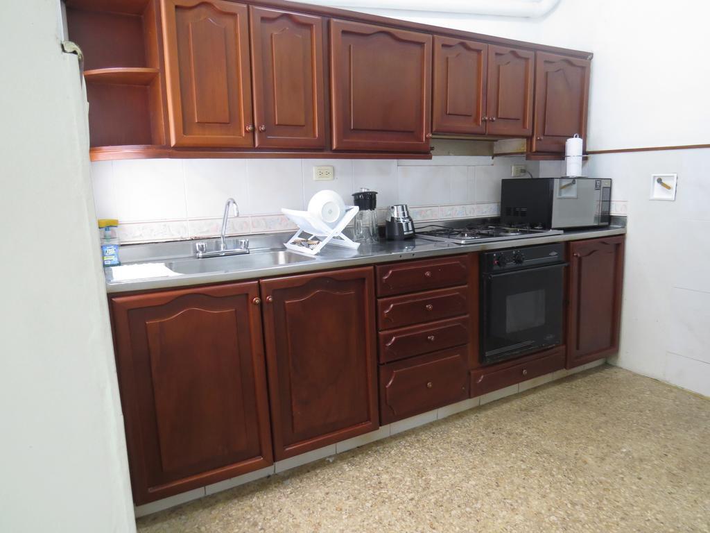 Hostal Casa Prado Μεντεγίν Εξωτερικό φωτογραφία